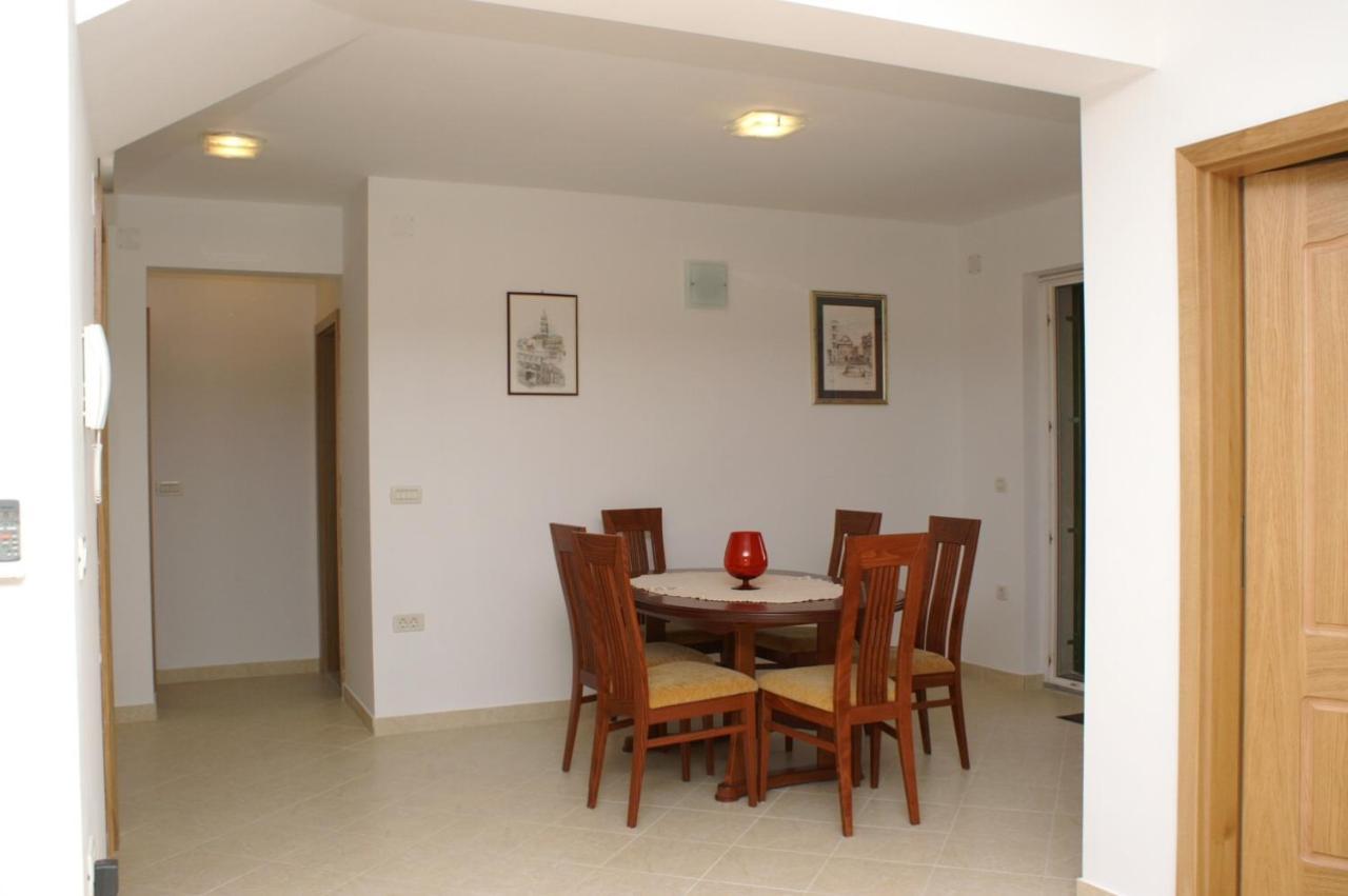 Apartments By The Sea Supetar, Brac - 4274 Bagian luar foto