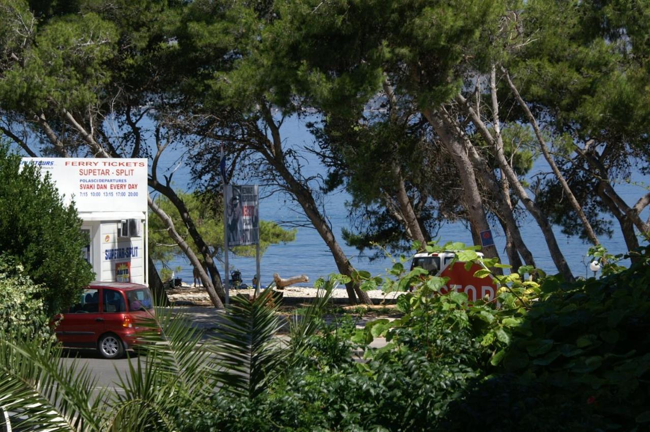 Apartments By The Sea Supetar, Brac - 4274 Bagian luar foto